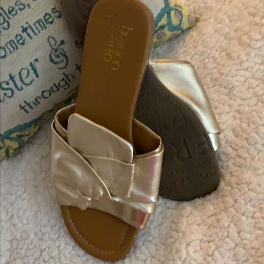 Sandals - Picture 7 of 7